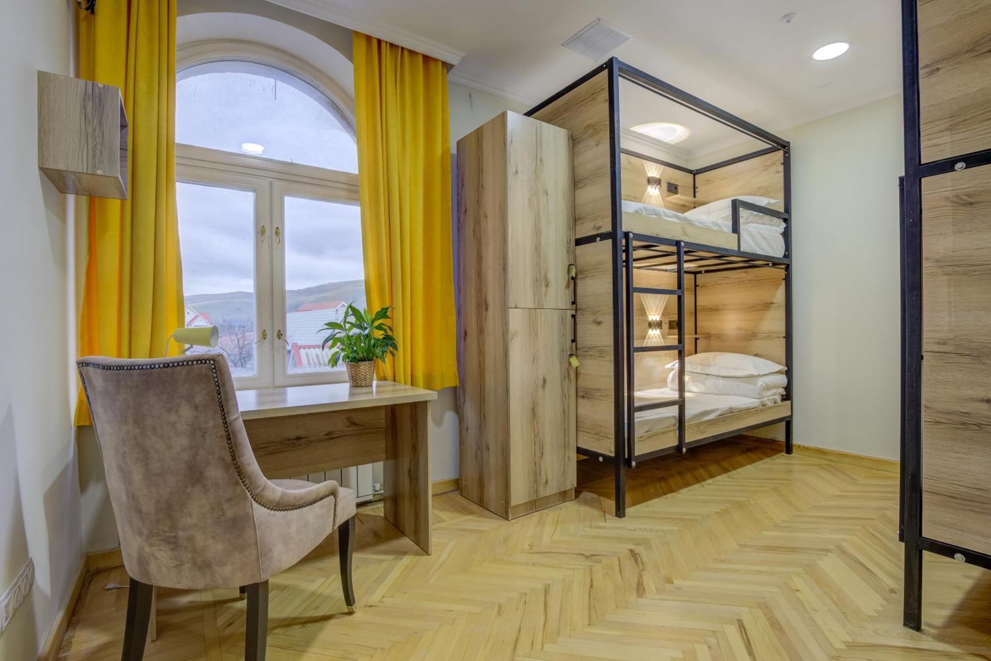 People Guest House Bishkek Exterior photo